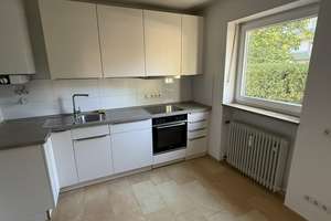 Eigener 314 m² Garten: Renovierte 4-Zimmer-Eigentumswohnung mit 2 Balkonen, provisionsfrei – 93049 Westenviertel, Regensburg – Vorschaubild 2