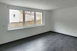 S-Kaltental: Modernes Reihenhaus mit Hobbyraum und zwei Stellplätzen – Stuttgart – Vorschaubild 4