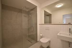Deiker Höfe: Neubauwohnung im Erstbezug mit Einbauküche und Südbalkon! – Am Hain 53, 40468 Stockum, Düsseldorf – Vorschaubild 6
