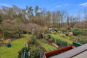 ***Wohnen, wo andere zur Ruhe kommen – Reihenhaus mit unverbaubarem Waldblick*** – Die vollständige Adresse der Immobilie erhältst du vom Anbieter., 63150 Heusenstamm – Vorschaubild 2
