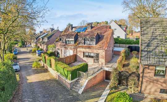 Ruhig gelegene Doppelhaushälfte mit gepflegter Substanz, klarer Raumfolge und verlässlicher Technik