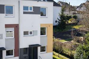 Helles Reihendterrassenhaus in Freiberg am Neckar – Die vollständige Adresse der Immobilie erhältst du vom Anbieter., 71691 Freiberg am Neckar – Vorschaubild 3