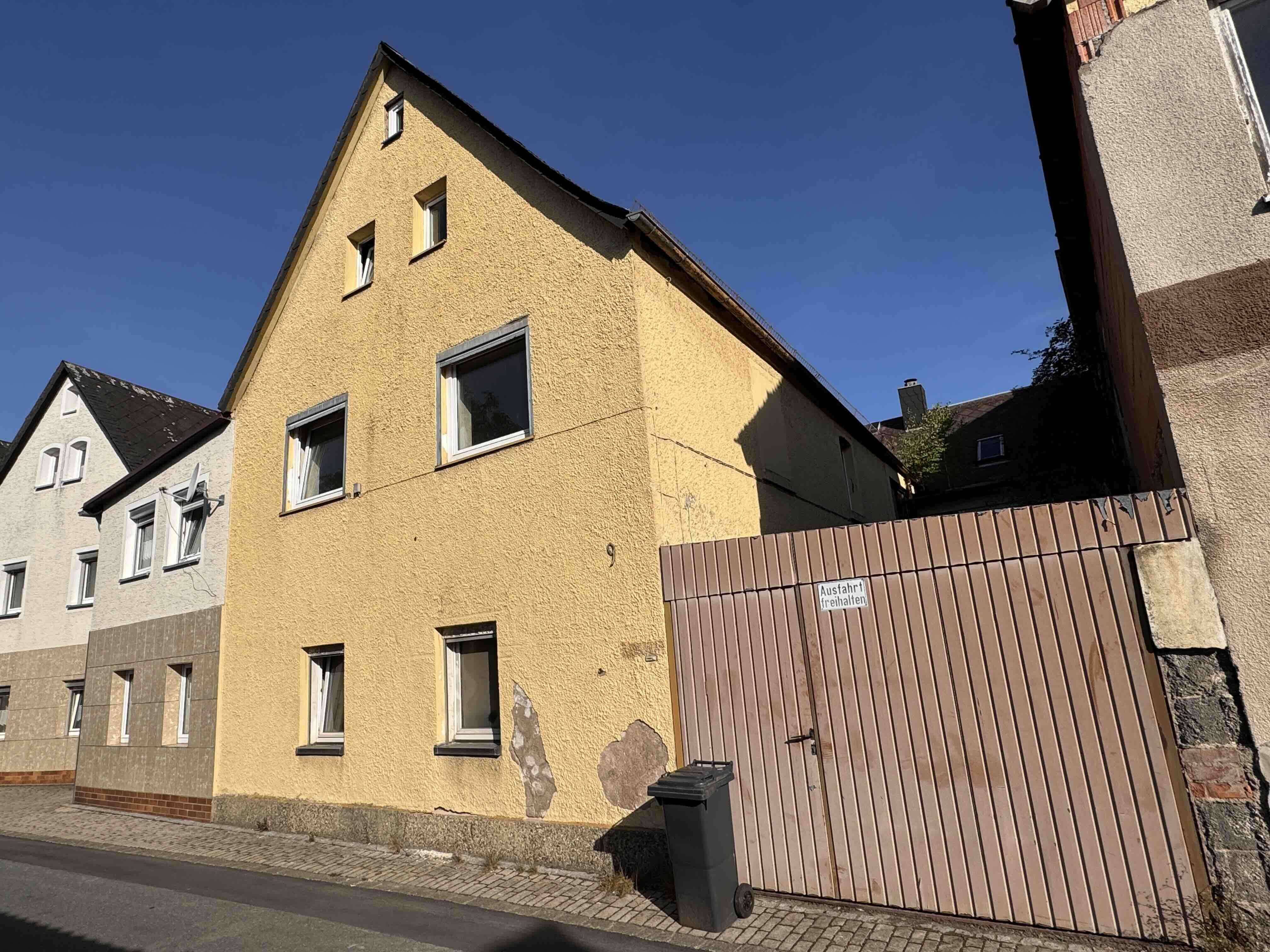 Sanierungsprojekt: Gewerbeeinheit und Wohnhaus - bis zu 4 Wohneinheiten möglich, Tirschenreuth Kreis – Bild 2