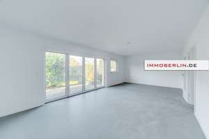 IMMOBERLIN.DE - Ersteinzug nach Neuaufbau! Helles Energieeffizienzhaus (A+) mit ruhigem Westgarten – Die vollständige Adresse der Immobilie erhältst du vom Anbieter., 14167 Zehlendorf, Berlin – Vorschaubild 1