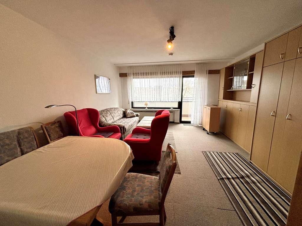 Immobilie in Rödermark - tolle 1-Zimmer-Wohnung mit Stellplatz und Loggia - Bild 2