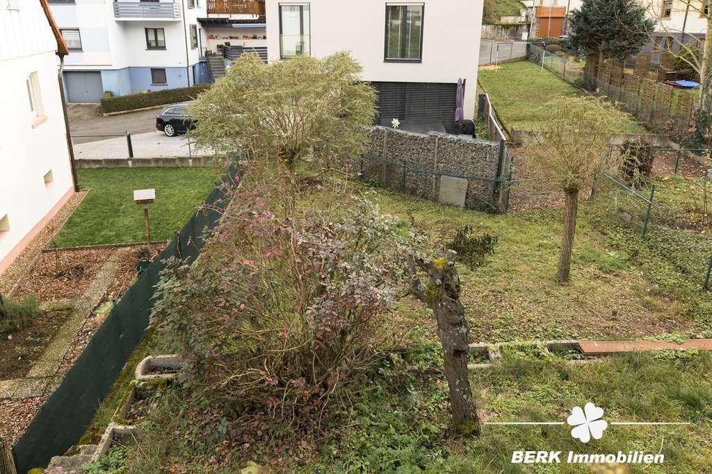 Immobilie in Haibach - BERK Immobilien - modern saniertes ZFH in zentraler Lage von Haibach mit traumhafter Maisonette-Wohn - Bild 2