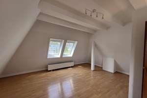 4-Zimmer MAISONETTE-WHG |  NEUE EBK | BALKON | – Heilbronner Straße 77, 70191 Heilbronner Straße, Stuttgart – Vorschaubild 3