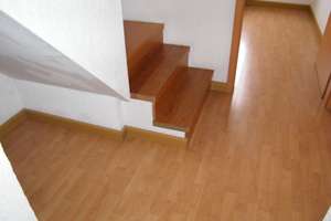 Traumhafte 3 Raum-DG-Mais.-Wohnung mit EBK; 2 Bäder, in unmittelbarer Uni-Nähe!!! – Fabriciusstr. 7, 9126 Bernsdorf, Chemnitz – Vorschaubild 12