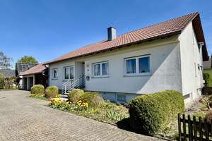 Zuhause mit Charakter  – Die vollständige Adresse der Immobilie erhältst du vom Anbieter., 72513 Hettingen – Vorschaubild 1