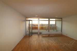 Mehr Köln geht nicht
Maissonette mit Traumpanorama
und 4 Tiefgaragenstellplätzen – Köln – Vorschaubild 3