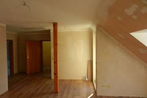 Gemütliche 2-Zimmer Dachgeschosswohnung am Waldrand – Die vollständige Adresse der Immobilie erhältst du vom Anbieter., 97084 Heuchelhof, Würzburg – Vorschaubild 3