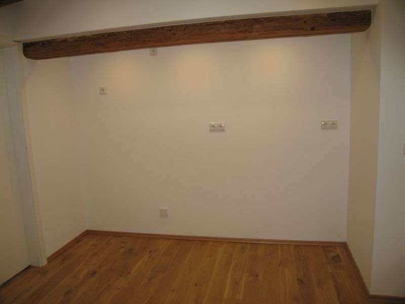 Immobilie in Lelkendorf - Neue Dachgeschosswohnung im Schloss Lelkendorf - Bild 1