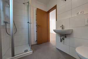 Frisch sanierte 2-Zimmerwohnung mit EBK in Würzburg/Lengfeld – Würzburg – Vorschaubild 4