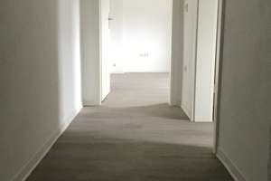 Flotte 2-Zimmer-Dachgeschosswohnung in Stadtlage! – Blumenthalstr. 18, 45138 Huttrop, Essen – Vorschaubild 2