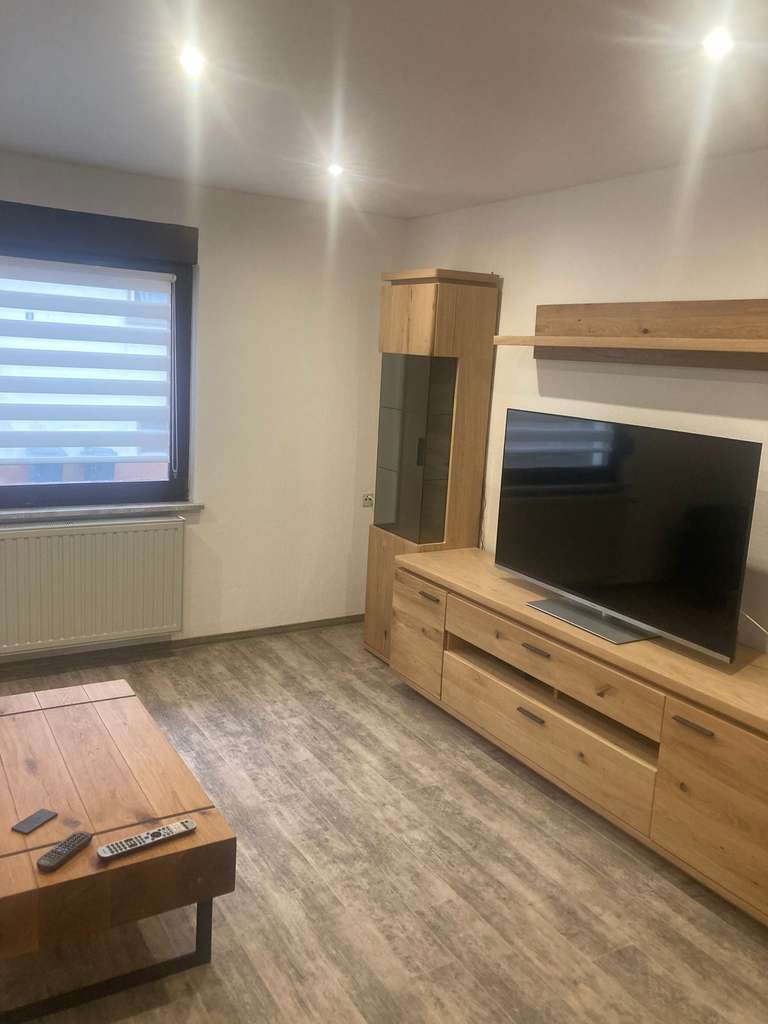 Immobilie in Hornbach - Gepflegtes Ein- bis Zweifamilienhaus mit Photovoltaik und zusätzlichem Grundstück in Hornbach - Bild 4