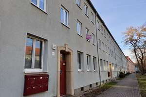 In wenigen Schritten in Ihrer Wohnung - neu saniert  - EG links – Schillerstr. 24, 6217 Merseburg – Vorschaubild 1