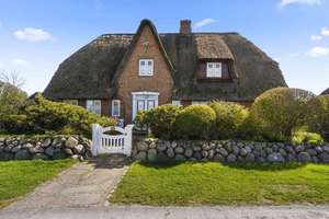 Charmantes Friesenhaus in zurückgezogener Lage – Die vollständige Adresse der Immobilie erhältst du vom Anbieter., 25980 Sylt (Gemeinde) – Vorschaubild 3
