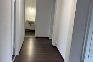 Stadtwohnung mit Garage und Loggia – Die vollständige Adresse der Immobilie erhältst du vom Anbieter., 89231 Neu-Ulm – Vorschaubild 8