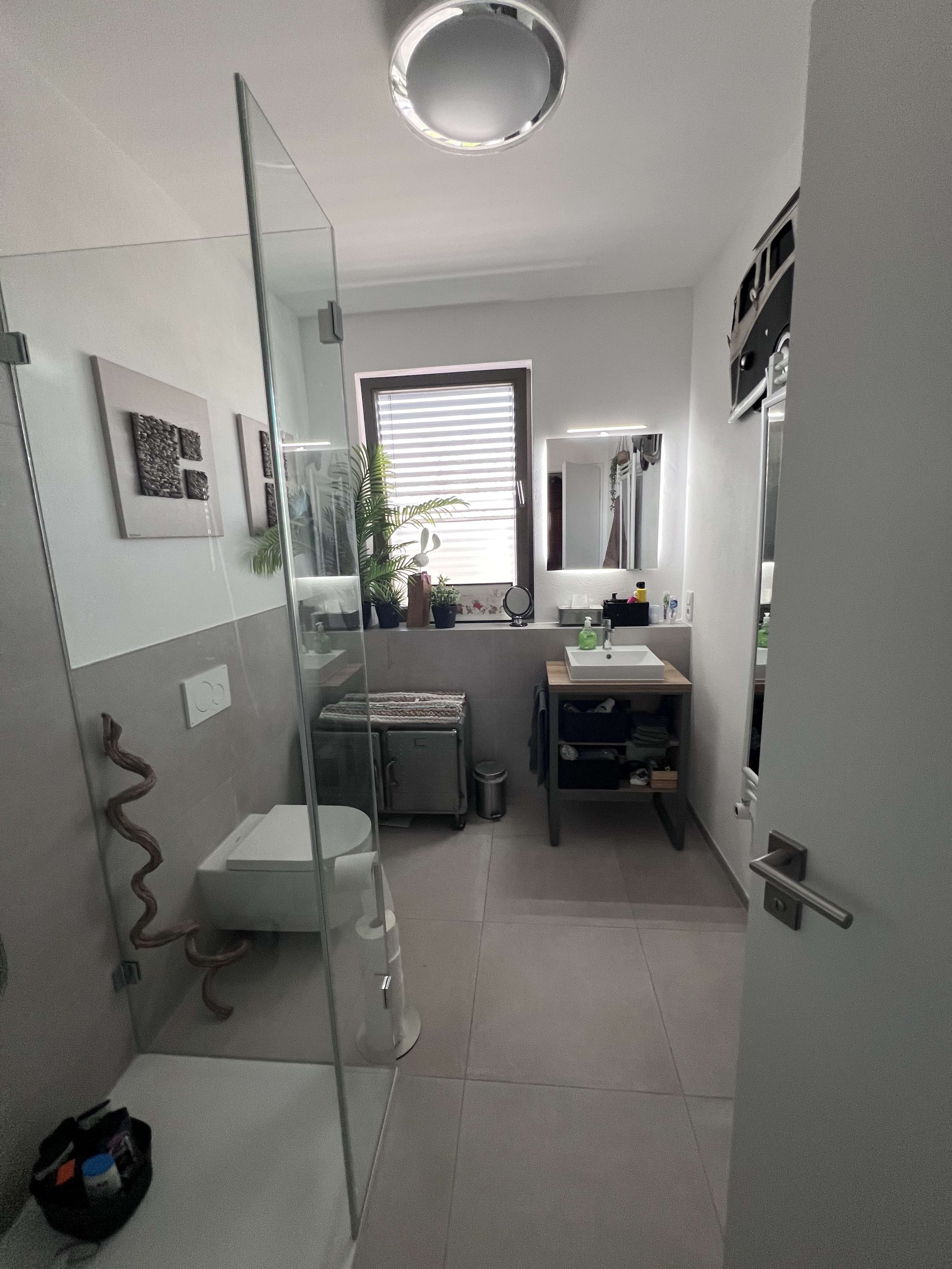 Immobilie in Zwingenberg - Luxuriöse 3/4-Zimmer-Wohnung mit Balkon mit 2  Garagenplätzen mit Wallbox in Zwingenberg - Bild 0