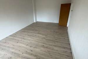 Duisburg - Meiderich, schöne 3 Zimmer Wohnung mit Balkon und Küche – Biesenstraße 35-37, 47137 Mittelmeiderich, Duisburg – Vorschaubild 6