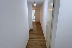 Modernes Wohnen in Bonn-Rüngsdorf: Helle 3-Zimmer-Erdgeschosswohnung mit Gartenterrasse – Im Meisengarten 6, 53179 Rüngsdorf, Bonn – Vorschaubild 3