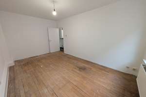 Frisch gestrichene Wohnung direkt in der Innenstadt mit Wanne und Balkon! – Mittelstr. 8, 27568 Mitte, Bremerhaven – Vorschaubild 3