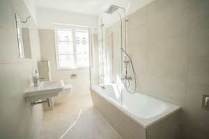 Neu & in Renovierung! Tolle 2-Raum-Wohnung mit moderner EBK und Balkon!