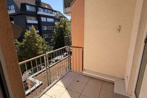Traumhafte Maisonette Wohnung mit TG, EBK und 3 Balkonen – 40476 Derendorf, Düsseldorf – Vorschaubild 8