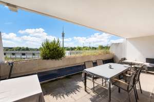 Provisionsfrei! Lichtdurchflutete 4 Zi. WHG mit sonnigem Balkon – Connollystraße 14, 80809 Am Riesenfeld, München – Vorschaubild 2