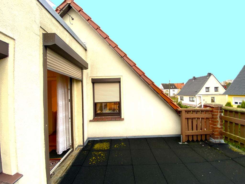 Immobilie in Hirschstein - Ankommen &amp; Wohlfühlen: Großzügiges Einfamilienhaus mit großzügigem Garten, Balkon u.v.m.... - Bild 3