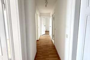 Helle 3-Zimmer-Wohnung mit Balkon in Magdeburg nahe Zentrum – Halberstädter Straße 84, 39112 Sudenburg, Magdeburg – Vorschaubild 3
