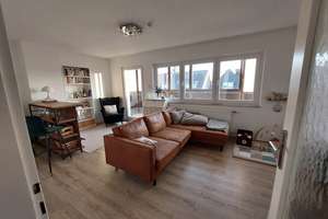 Freundliche 2,5-Zimmer-DG-Wohnung mit Einbauküche und Balkon, Klima in Düsseldorf – Im Kämpchen 1, 40549 Heerdt, Düsseldorf – Vorschaubild 10