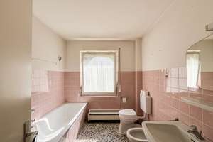 Bierstadt: Bezaubernder Bungalow! Wiesbadens Top-Lage! 5 Zi, Garage, StPl., Garten, voll unterk.! – Die vollständige Adresse der Immobilie erhältst du vom Anbieter., 65191 Bierstadt, Wiesbaden – Vorschaubild 16