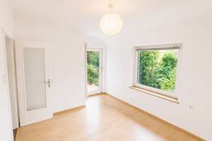 Schöne 4½-Zimmer-Wohnung, Hartmannshofen Villenkolonie, mit EBK und 2 Balkonen – Schmid-Ballauf-Weg 3, 80997 Allach, München – Vorschaubild 10