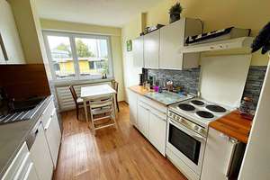 Schöne u. helle Altbauwohnung 4 - Zi. mit hohen Decken und Blick über Ulm. 2x Homeoffice möglich. – Pionierstraße 20, 89073 Oststadt, Ulm – Vorschaubild 2