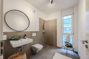 Modernes Penthouse mit 41 m² großer Dachterrasse mit Rheinblick - Wohnen als tägliches Vergnügen – Wormser Straße 153, 55130 Weisenau, Mainz – Vorschaubild 9