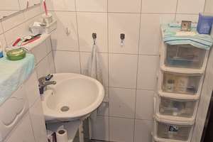 Helle 2-Zimmer-Wohnung in Köln-Weiden – Die vollständige Adresse der Immobilie erhältst du vom Anbieter., 50858 Weiden, Köln – Vorschaubild 9