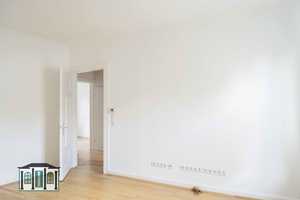 Schöne und helle 3 ZKDB Wohnung in gepflegtem Altbau mit viel Charme in Wuppertal-Cronenberg – Wuppertal – Vorschaubild 8