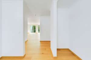 Außergewöhnliche Stadtwohnung im Lehel – Balkon, Aufzug & TG-Stellplatz – Die vollständige Adresse der Immobilie erhältst du vom Anbieter., 80538 Englischer Garten, München – Vorschaubild 9