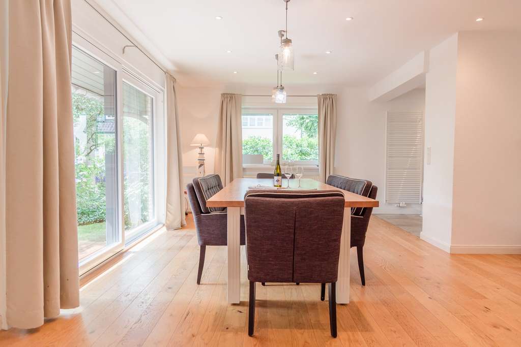 Immobilie in Wyk auf Föhr - Stadthaus in Wyk - Wohnen und Ferienvermietung genehmigt - Bild 3