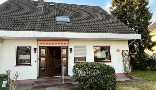 Bild von Großzügiges freistehendes Haus mit sieben Zimmern in Pfungstadt