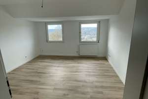 Attraktive 3-Zimmer-Dachgeschosswohnung mit gehobener Innenausstattung in Pforzheim – Paracelsustraße 45, 75179 Brötzingen, Pforzheim – Vorschaubild 3