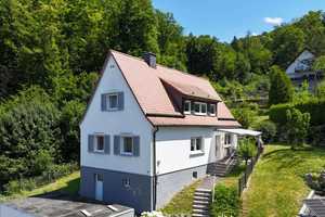 Modernisiertes Zuhause mit großem Garten und Garage am Waldrand – Lahn-Dill-Kreis – Vorschaubild 1