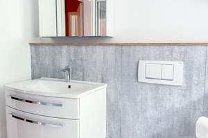 Traumhafte Dachgeschosswohnung mit Balkon, Loggia und großzügigem Wohnkomfort – Die vollständige Adresse der Immobilie erhältst du vom Anbieter., 97084 Heuchelhof, Würzburg – Vorschaubild 9