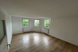 Charmante 2- Zimmer Altbauwohnung in bester Lage der Mainzer Neustadt