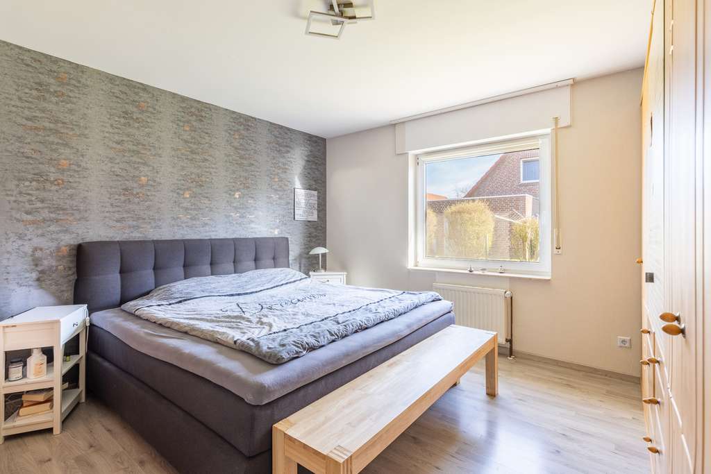 Immobilie in Wagenfeld - Gepflegtes Zweifamilienhaus mit Südterrasse, Balkon und vermieteter Einheit - Bild 4