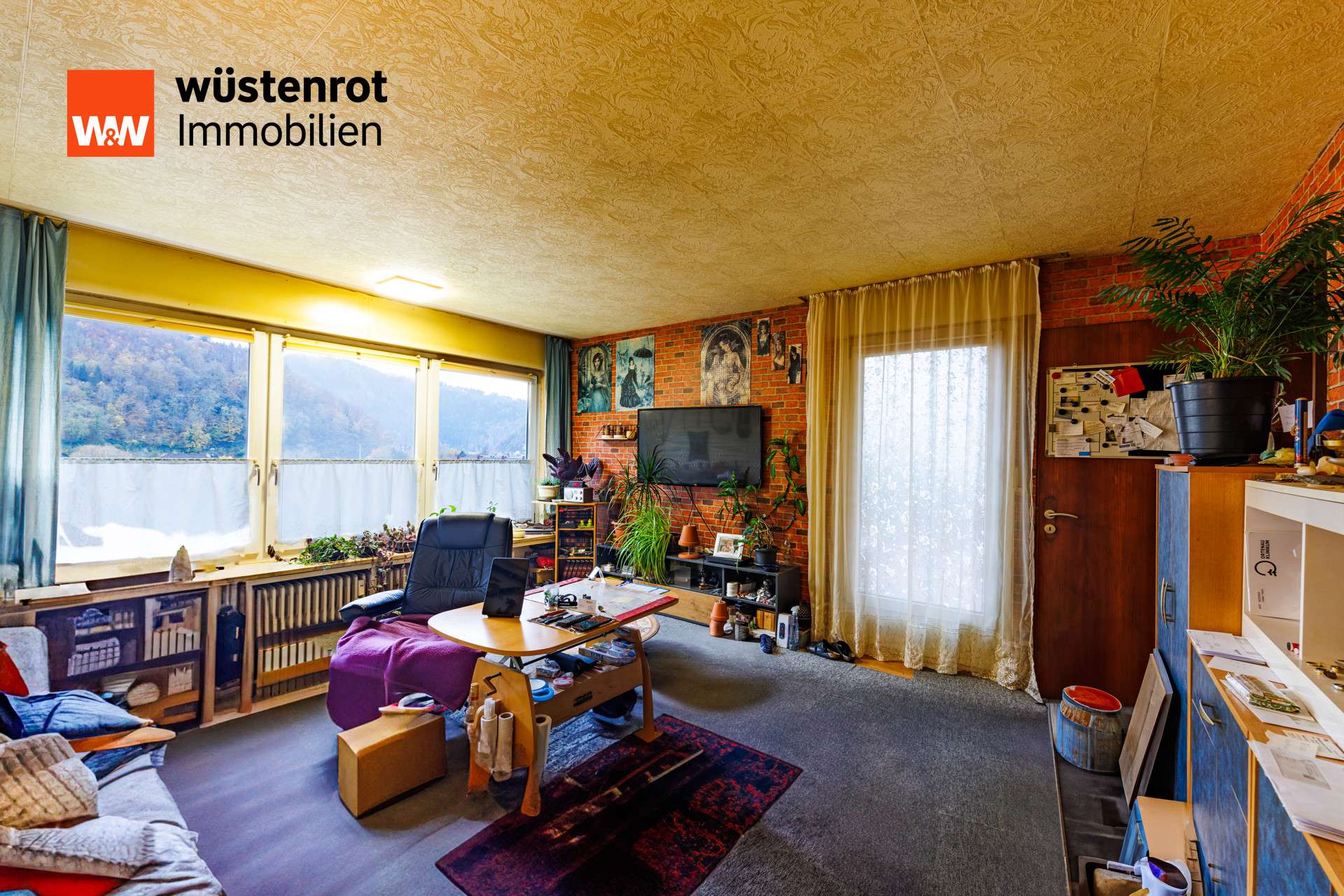 Immobilie in Oberwolfach - **Vielseitiges Zuhause in Hanglage – Perfekt für Familien und Individualisten** - Bild 0