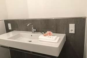 Maritimes Flair,  stilvolle 3- Zimmer Wohnung , Blick auf den Rhein und den Mainzer Zollhafen – Taunusstrasse 73, 55118 Neustadt, Mainz – Vorschaubild 9