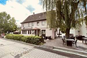 Wohn- und Geschäftshaus, Gasthof / Pension, Fremdenzimmer, Wohnung, Büro, 11 Stellplätze – Esslingen (Kreis) – Vorschaubild 1