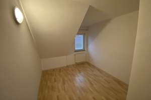 Großes EFH bzw. MFH in Obermohr  326m2, 9 Schlafzimmer oder 4 WE – Im Woogfeld 18, 66879 Steinwenden – Vorschaubild 7
